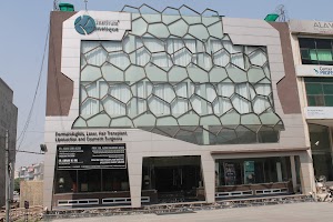 Institute Cosmetique | Dermatologist | Laser | Best Hair Transplant | Liposuction & Cosmetic Surgery Center Lahore Pakistan place picture